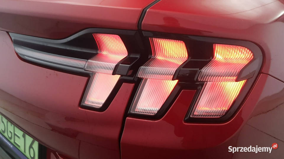 Ford Mustang MachE 75kWh AWD Premium Z Polskigo czujnik deszczu
