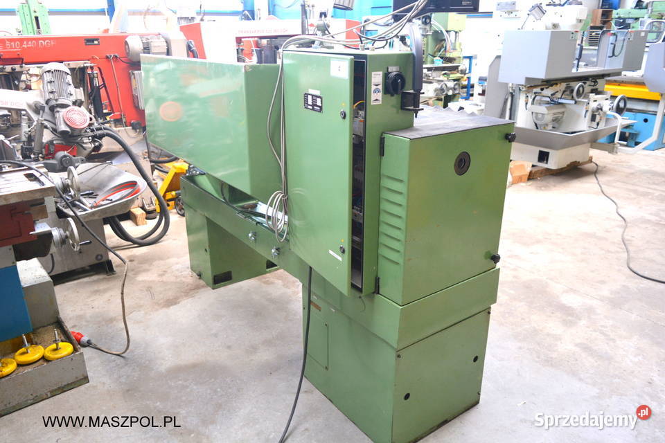 Tokarka uniwersalna TUM 35 D1 x 1000 FAMOT łódzkie