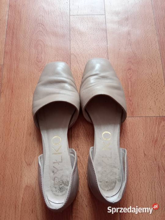 buty damskie kremowe ala klapki Turobin