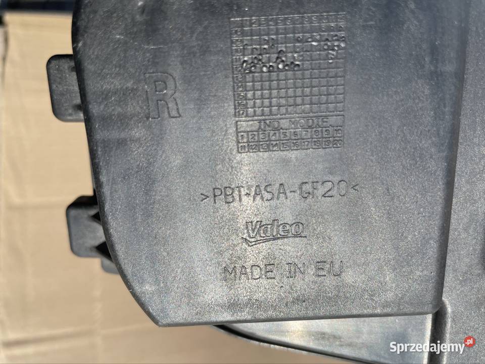 Zaślepka lampy prawej przód bmw x1 e84 lift Szczecin sprzedam