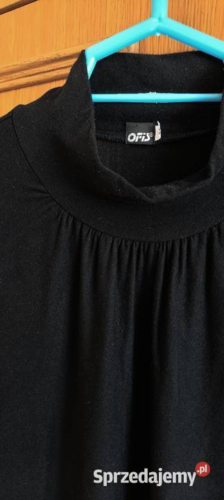 Bluzka czarna miękka Zawory