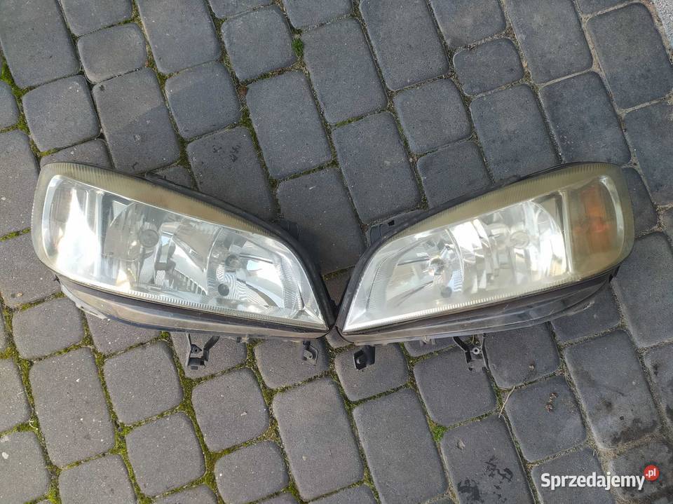 Przednie lampy Opel Zafira 2002r Lampy przednie Krzemień Drugi