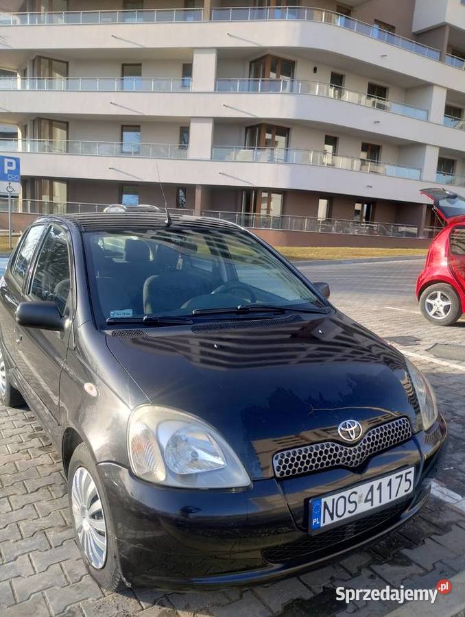 Toyota Yaris 2001 10 brak korozji długie opłaty Olsztyn