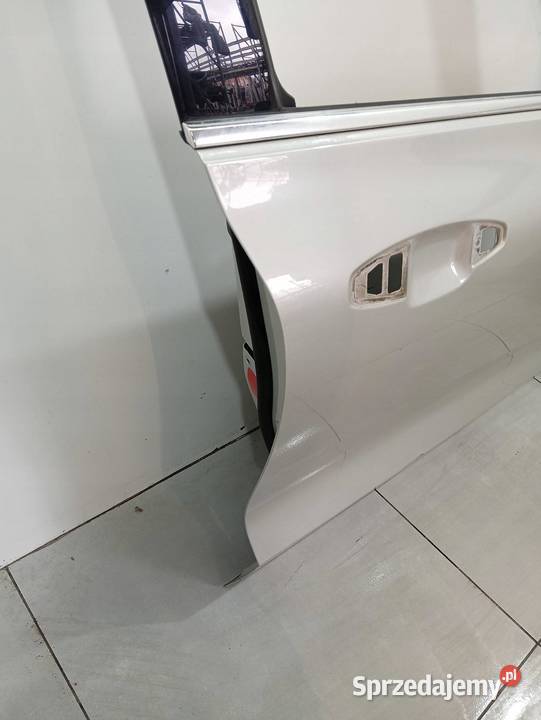 DRZWI PRAWE PRZÓD 72646 S60 III Volvo V60 II świętokrzyskie