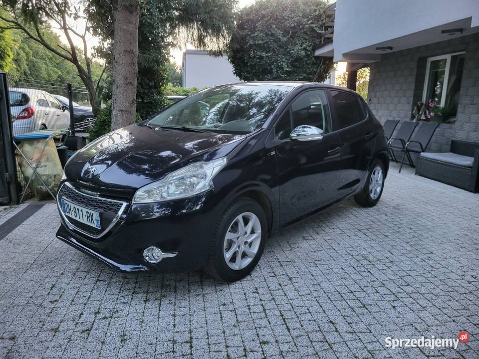Peugeot 208 12 PureTech 82 Navi Klima Alufelgi Gniezno