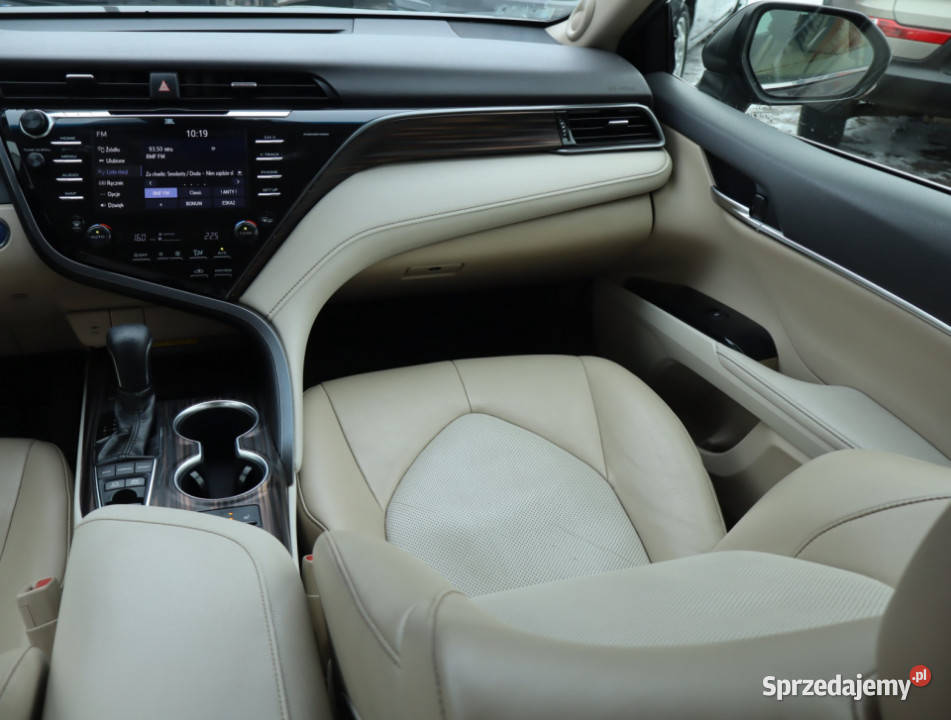 Toyota Camry 25 Hybrid Łódź