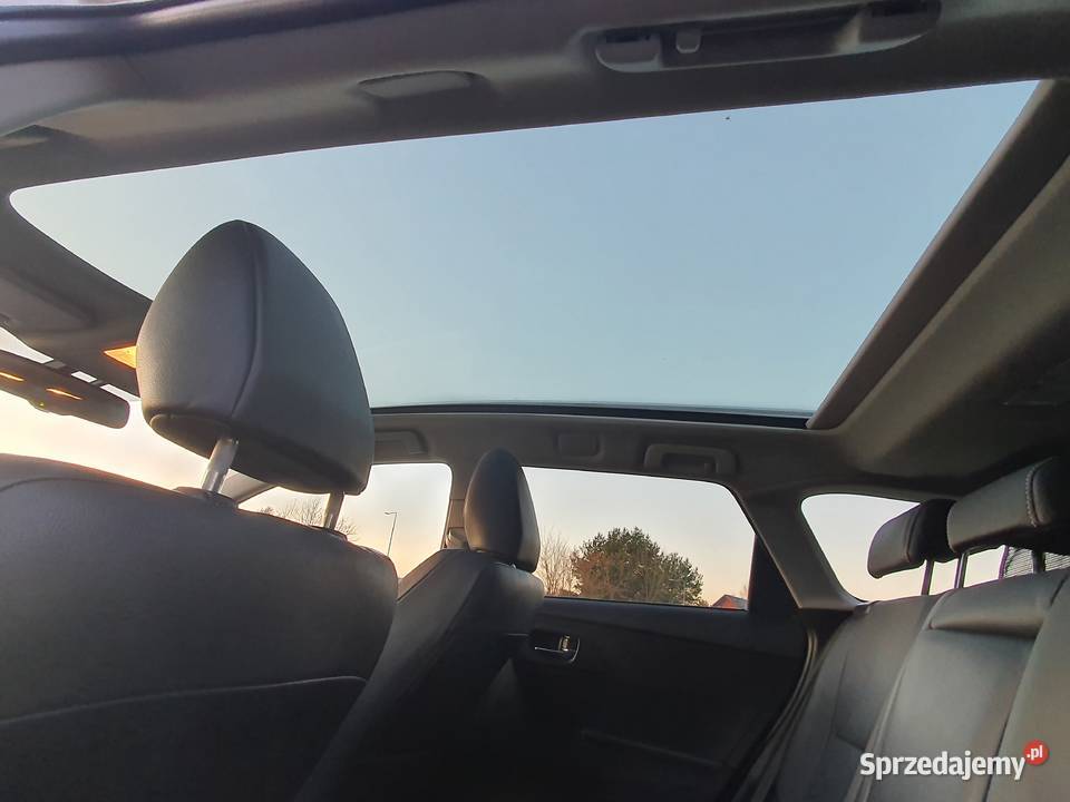 Toyota Auris Kombi 16 Rok produkcji 2015 Skaryszew sprzedam