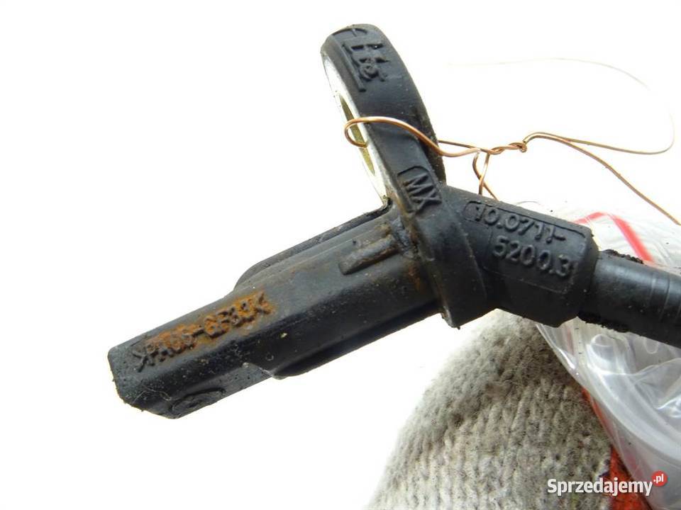 CZUJNIK ABS PRZEDNI PRAWY MERCEDES W251 0517