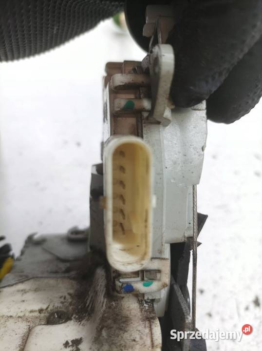 ZAMEK DRZWI PRAWY PRZÓD 4F1837016E Audi A6 III