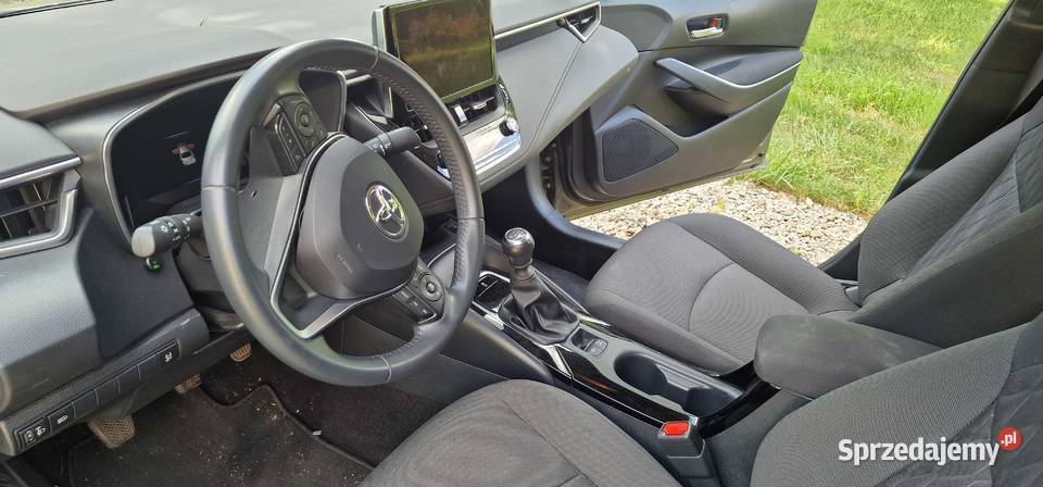 Sprzedam Toyotę Corolla sedan 15 Comfort 2022 Corolla Wrocław
