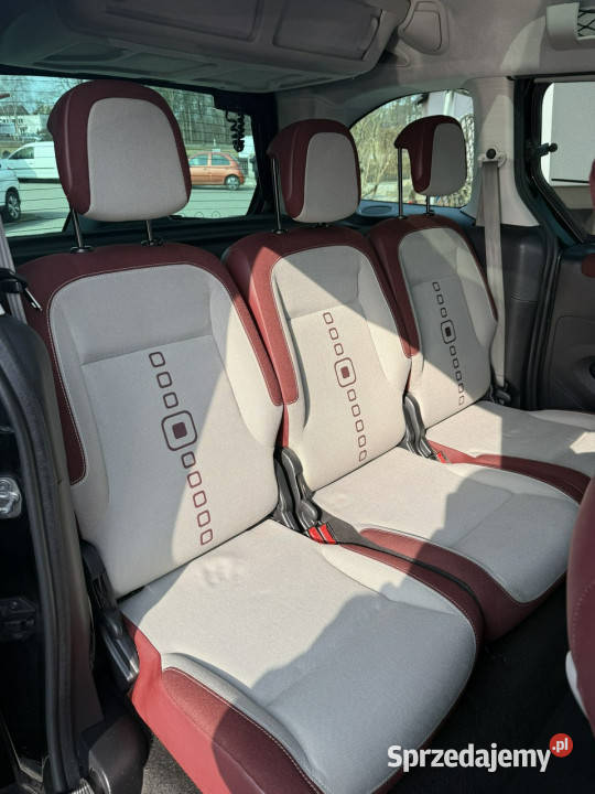 Citroen Berlingo 16 benzyna 212 idealny opłacony wspomaganie kierownicy Bolesławiec