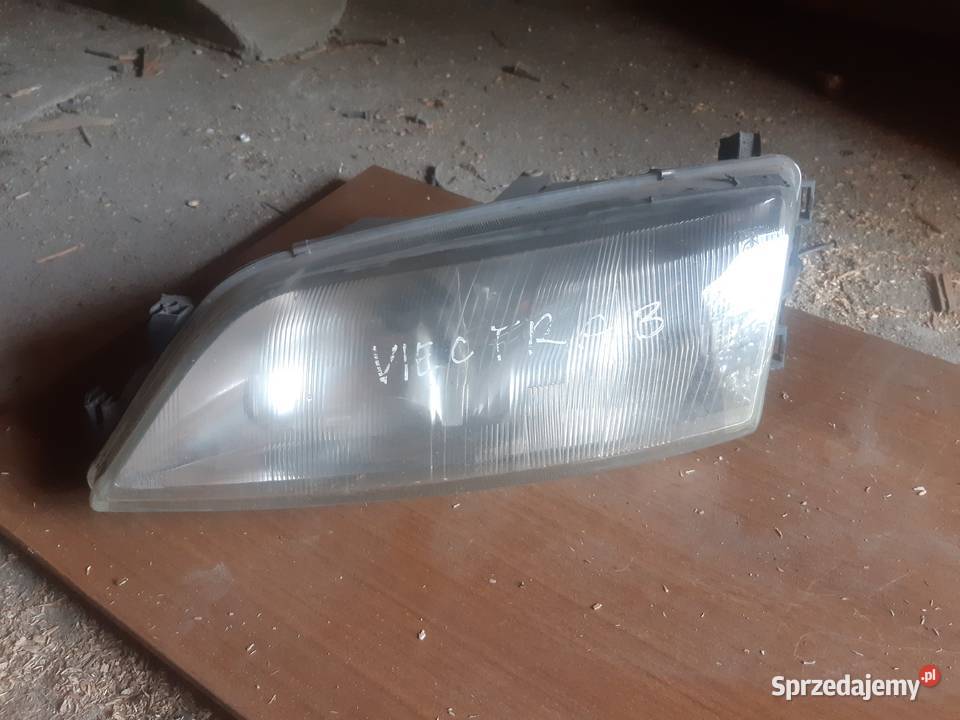 Lampa fordhonda audi opel osobowe podlaskie Ciechanowiec sprzedam