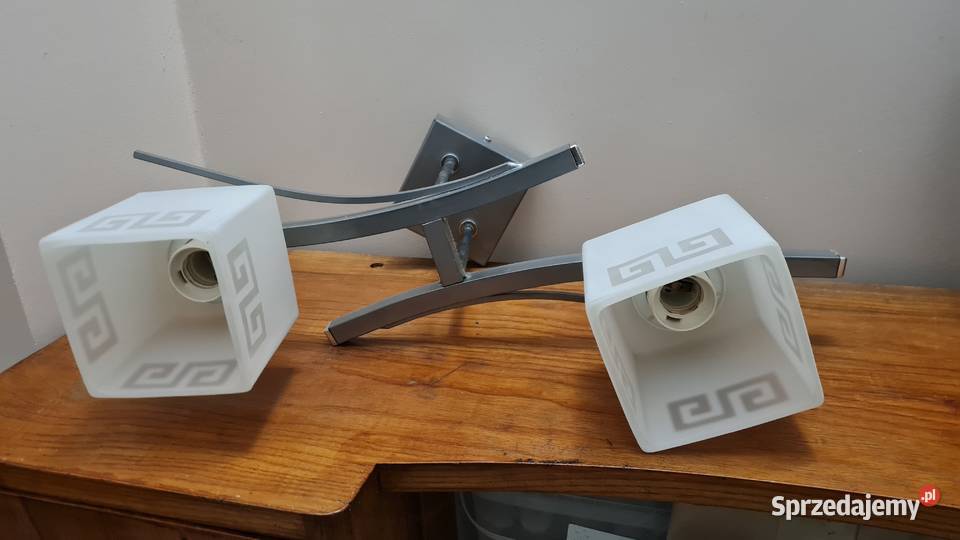 Żyrandol dwie lampy E27 duży gwint Ładnie Modzele-Skudosze sprzedam