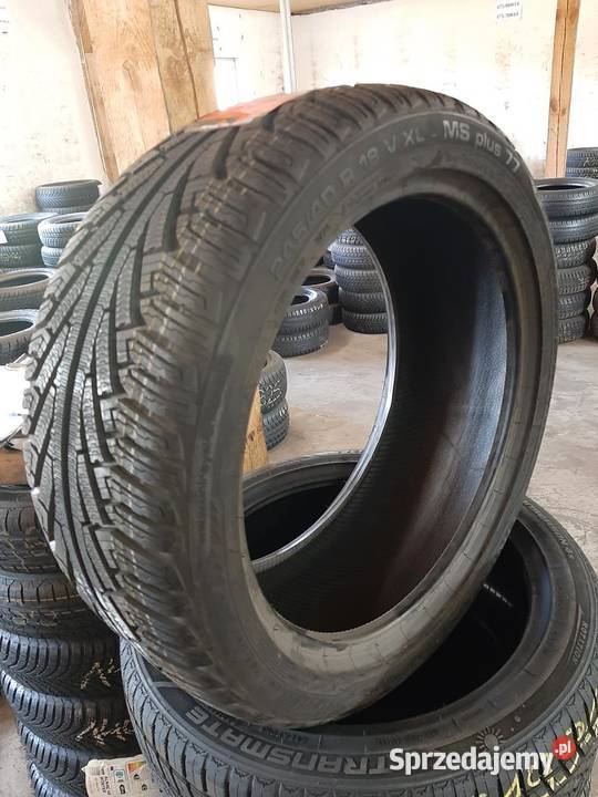 2x Opona nieużywana zimowa 24540R18 UNIROYAL 319