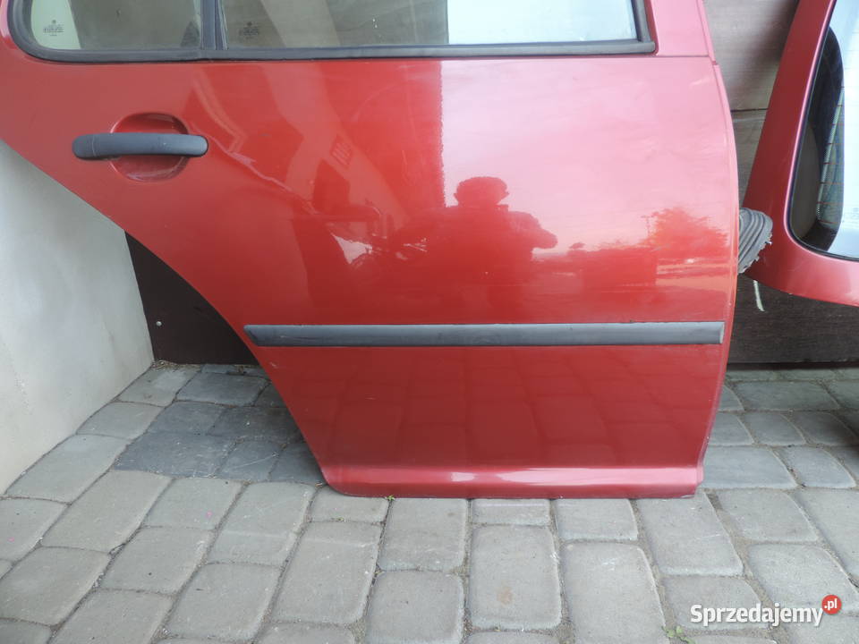 VOLKSWAGEN GOLF IV 5D DRZWI PRAWY TYŁ LC3K Karoseria małopolskie Nowy Sącz