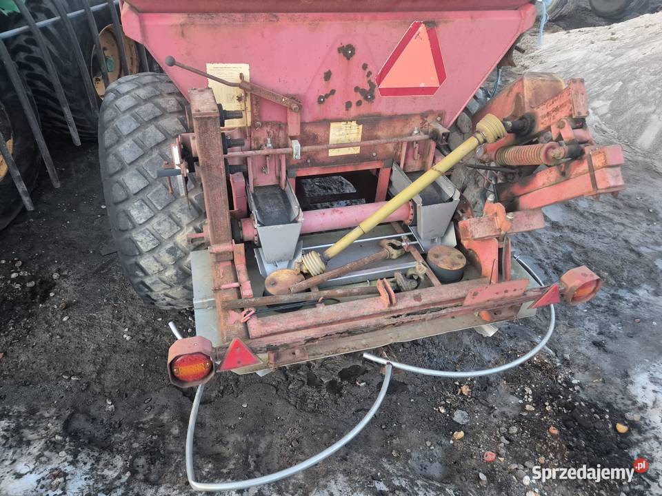 Rozsiewacz do nawozu Bredal 4 tony nieuszkodzony pomorskie
