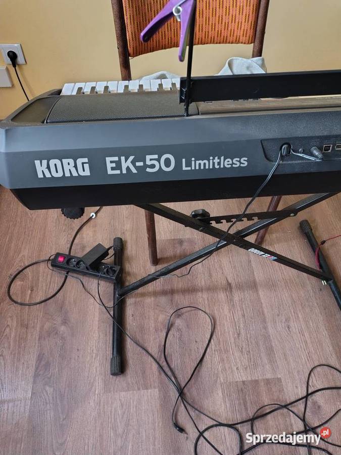 Keyboard Korg EK50 limites Kłobuck
