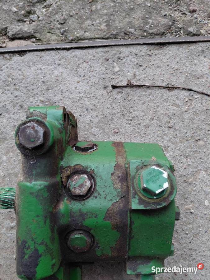 Pompa hydrauliczna john deere Mońki sprzedam