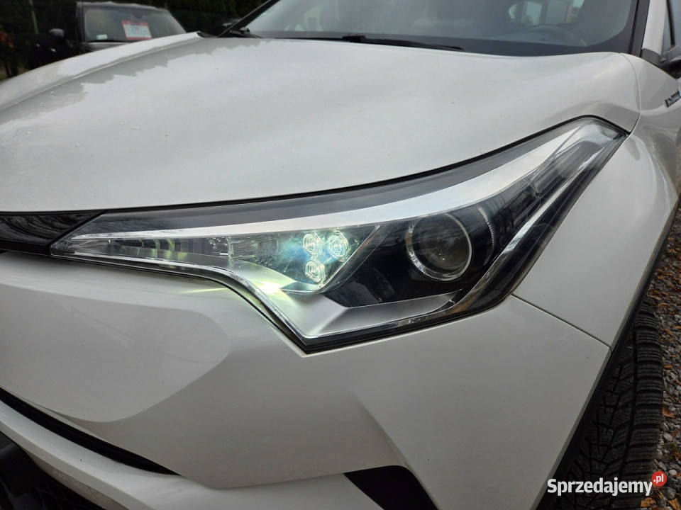 Toyota CHR 18 HSD Bezwypadkowy Navi Kamera Ast nieuszkodzony mazowieckie