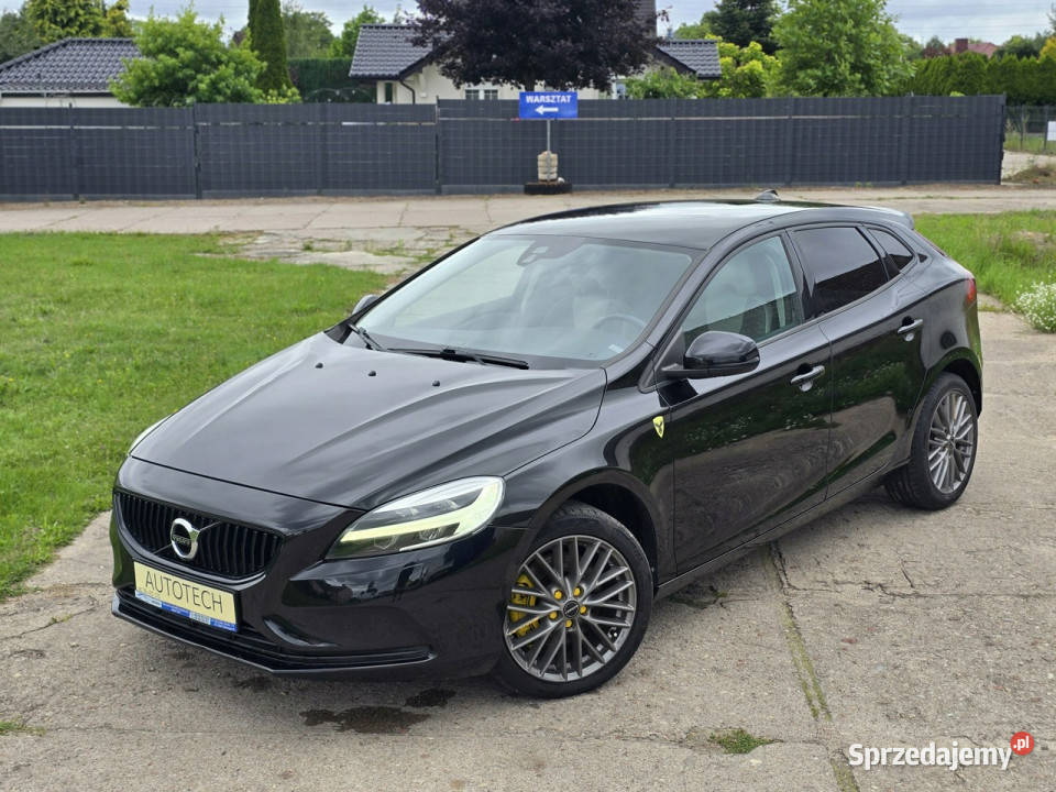 Volvo V40 ledRDesignBezwypadkowy II 2012 Białogard