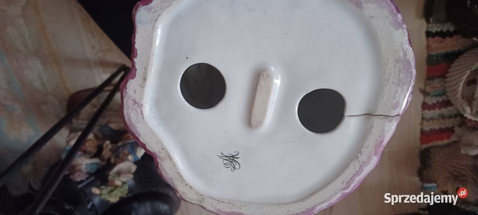 porcelana z rzadką sygnaturą figurka ciężka