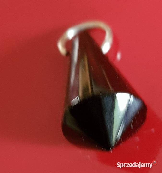 czarny wisiorek stożkowy zawieszka przywieszka Kielce