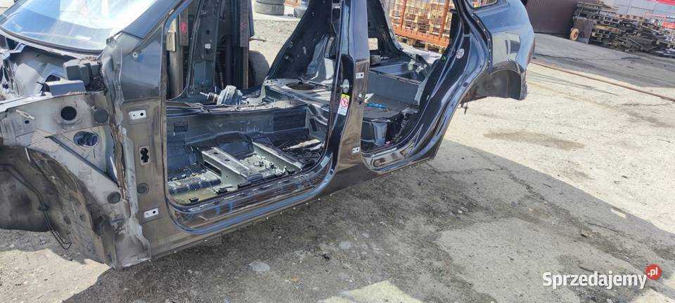ĆWIARTKA PRÓG BOK LEWA STRONA AUDI Q5 8R LZ7L Przystajń