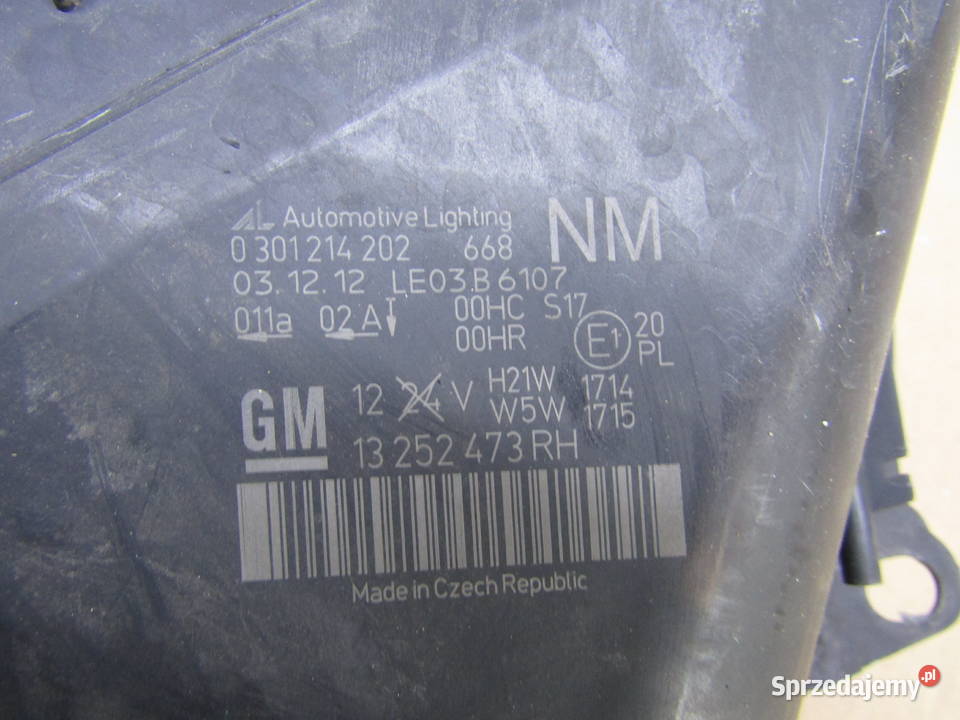 LAMPA PRZEDNIA PRAWA OPEL ZAFIRA B 13252473 Mysłaków sprzedam