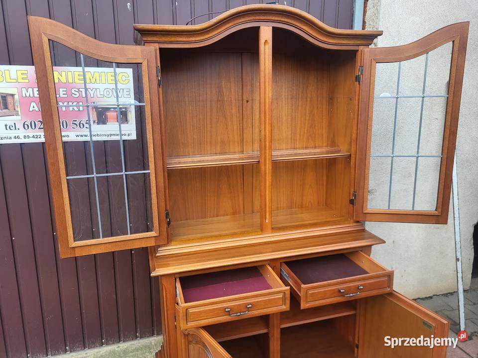 ładna witryna biblioteka orzechowa z szufladami Sypniewo