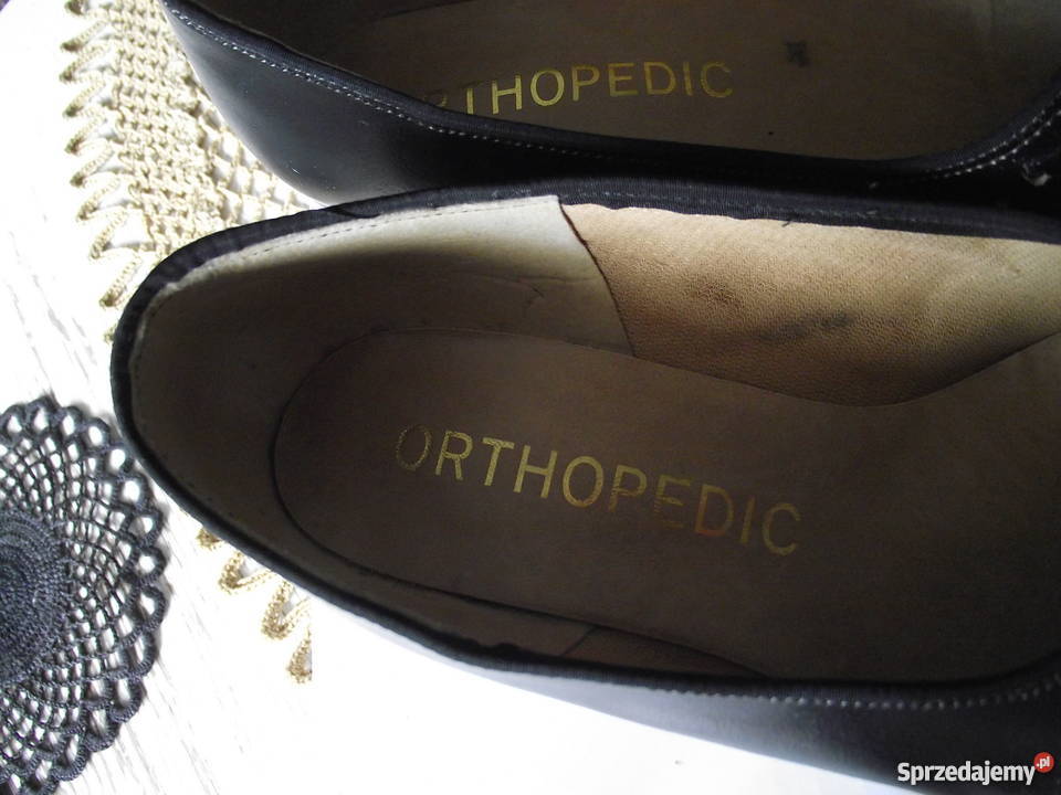 ANGIELSKIE MARKOWE CZÓŁENKA ZE SKÓRY r 375 czarny Piła