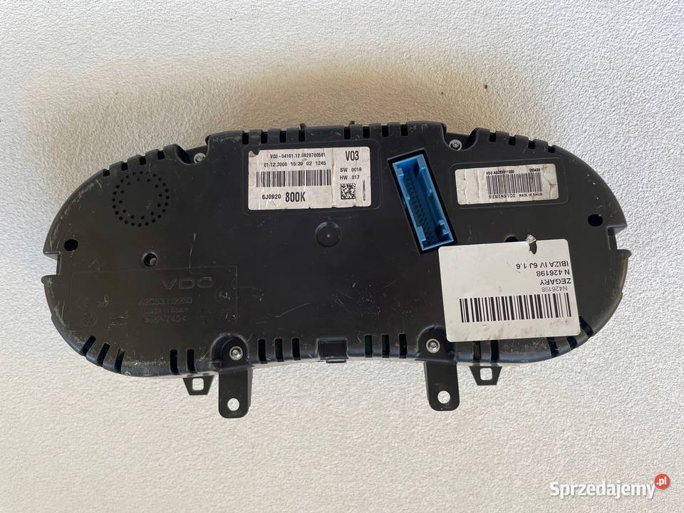 LICZNIK ZEGARY SEAT IBIZA IV 16 6J0920800K osobowe mazowieckie