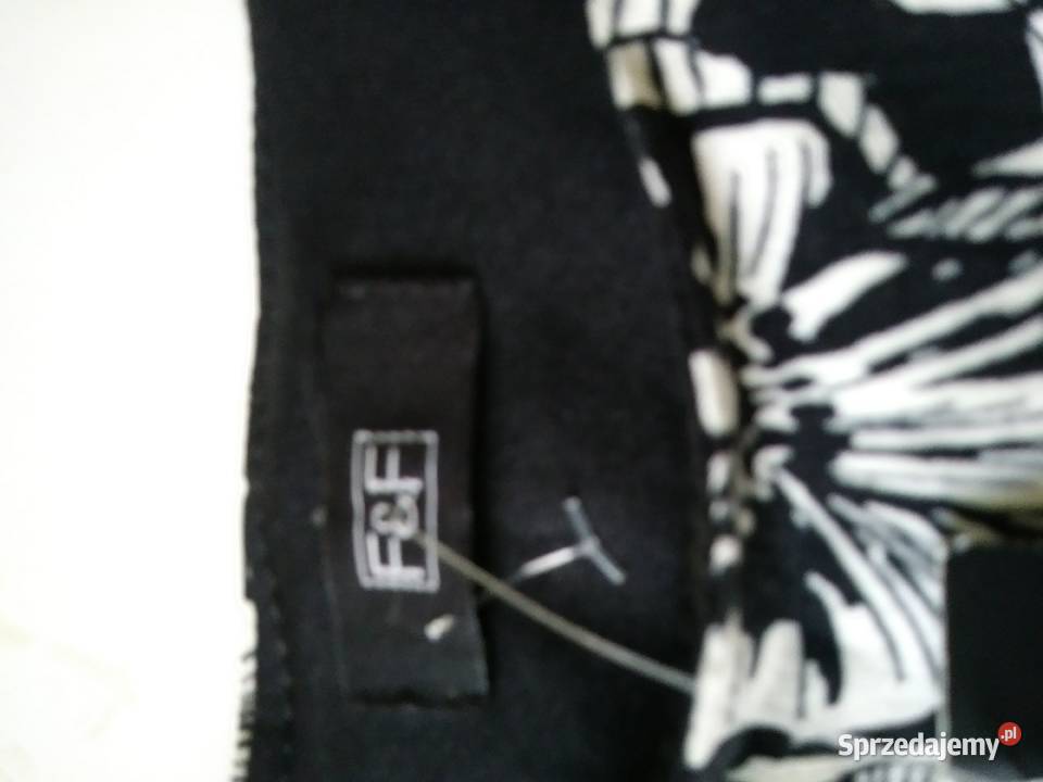 Sukienka letnia czarnobiała Spódnice i sukienki sprzedam