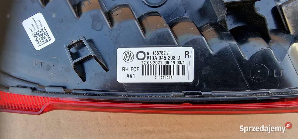 VW ID3 ID3 LAMPA TYŁ TYLNA PRAWA IDEALNA Lampy tylne Bieleń