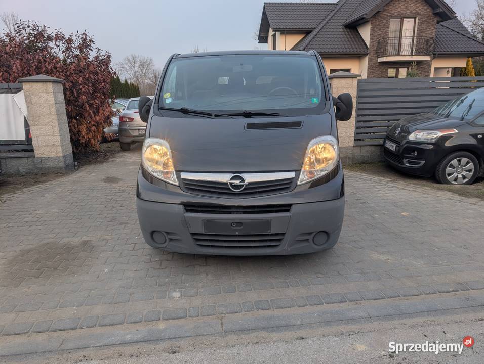 Opel Vivaro 2012 20 TDCi 198 stan manualna Góra Kalwaria sprzedam