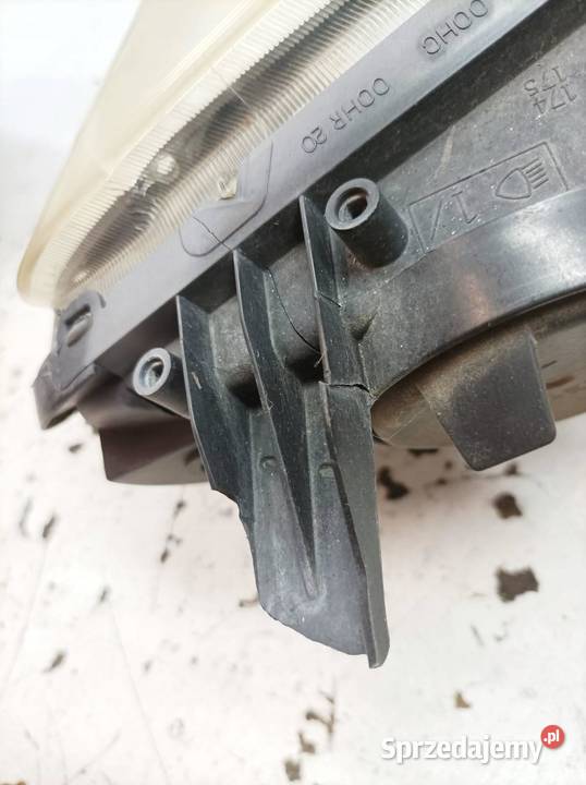 LAMPA PRZÓD LEWA Fiat Doblo II 2009 świętokrzyskie