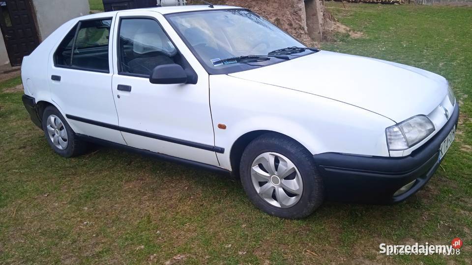 Renault 19 hatchback 19D wolnossący silnik F8Q