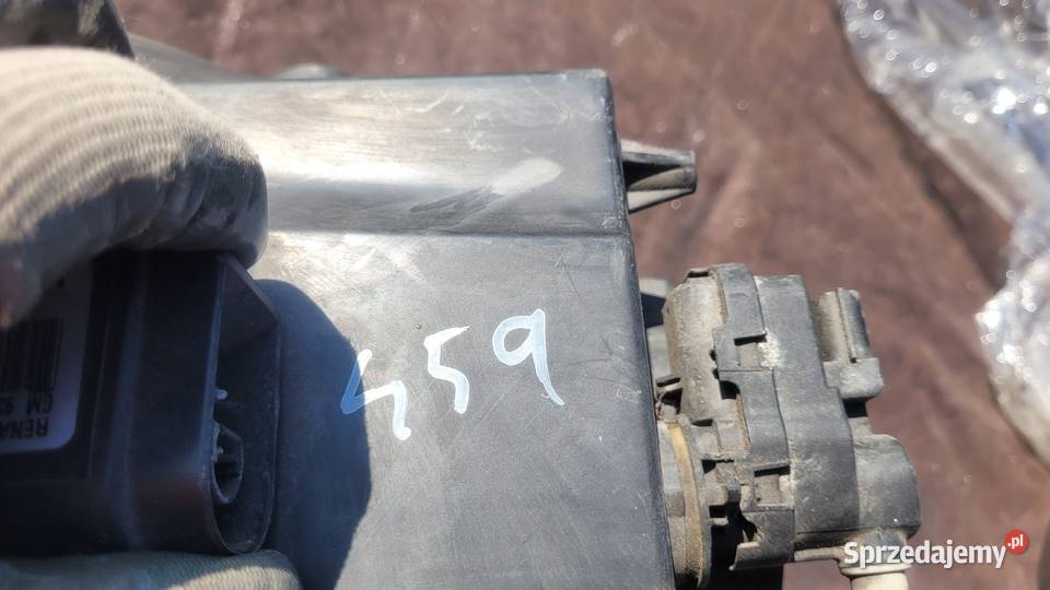 RENAULT TRAFIC II 2 LIFT LAMPA LEWY PRZÓD osobowe śląskie Ruda Śląska