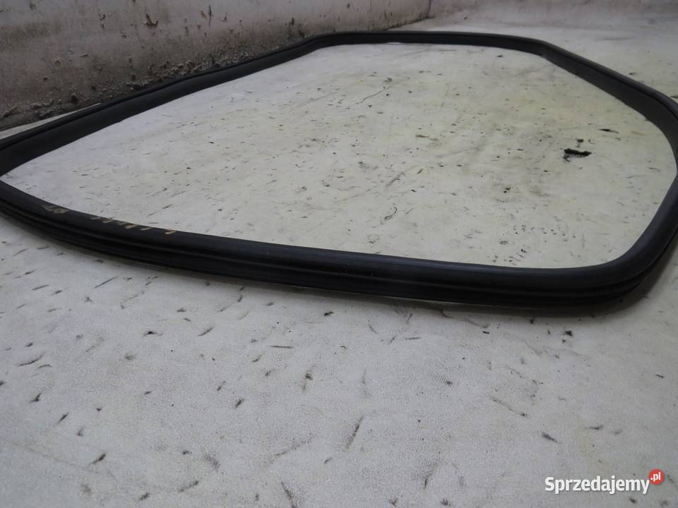 USZCZELKA DRZWI PRAWY TYŁ SX4 SCROSS