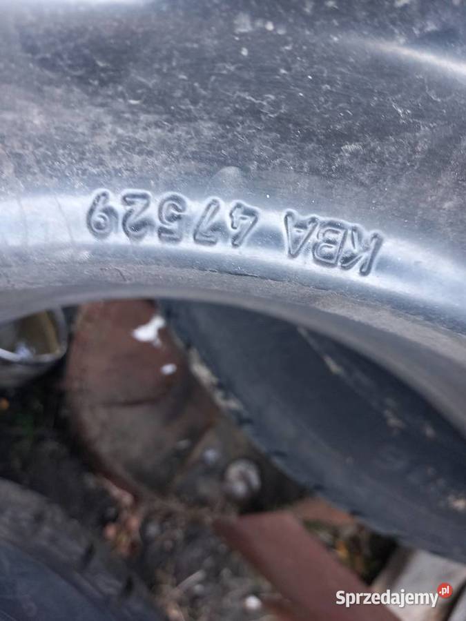 Sprzedam felgi z oponami Audi a4 b7 Czerńczyce