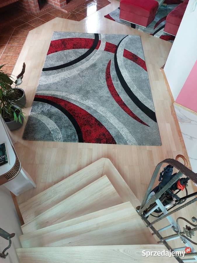 Dywan w duże geometryczne wzory Konin