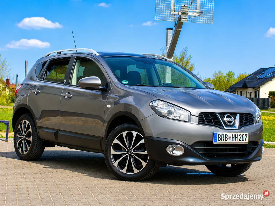 Nissan Qashqai 16 117 benzyna sprowadzony Kamery Qashqai Kowala-Stępocina