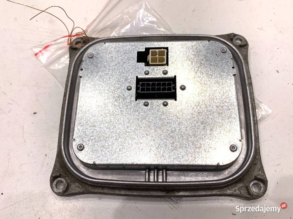 PRZETWORNICA XENON MERCEDES W221 A2218706389 osobowe