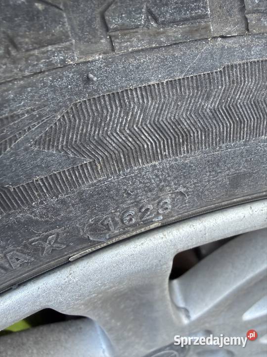 Sprzedam dwie opony zima firemax 23r 2454519 Dąbrowa Górnicza