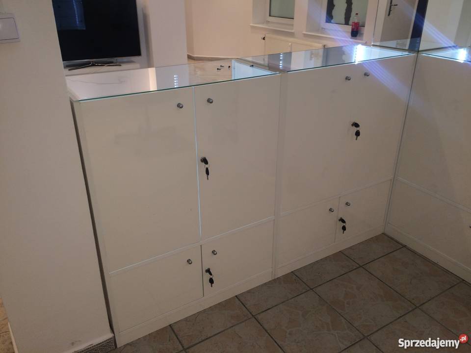 Meble sklepowe gabloty regały Biznes i Przemysł sprzedam