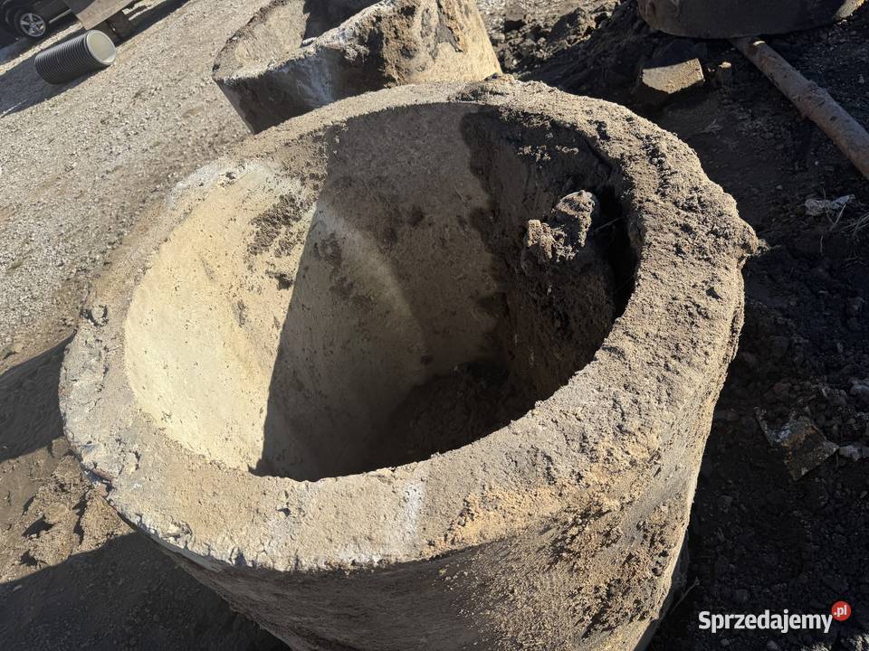 KRĄG betonowy 100 100 wys gr ścianki 10