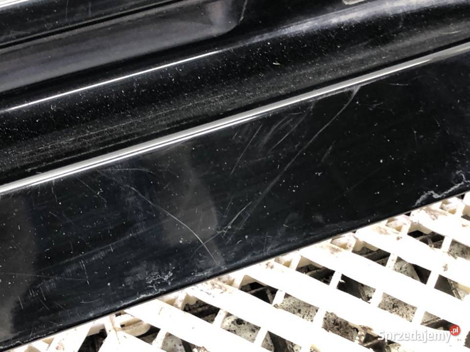 LISTWA KLAPY TYŁ VOLVO V40 Hatchback 31301301