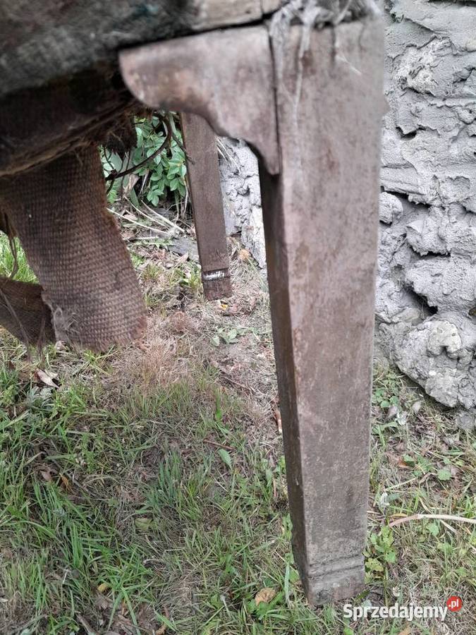 Stary zabytkowy fotel baza do renowacji zabytek śląskie Dąbrowa Górnicza