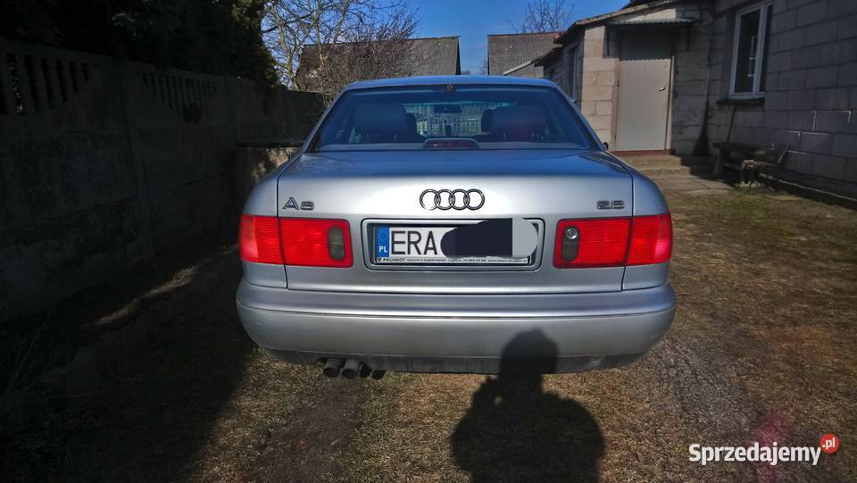 Audi A8 d2 1997r 28 V6 manual 2800cm3 łódzkie Radomsko