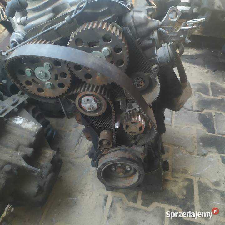 Silnik 20 td Audi 140 Części osobowe Pniówek