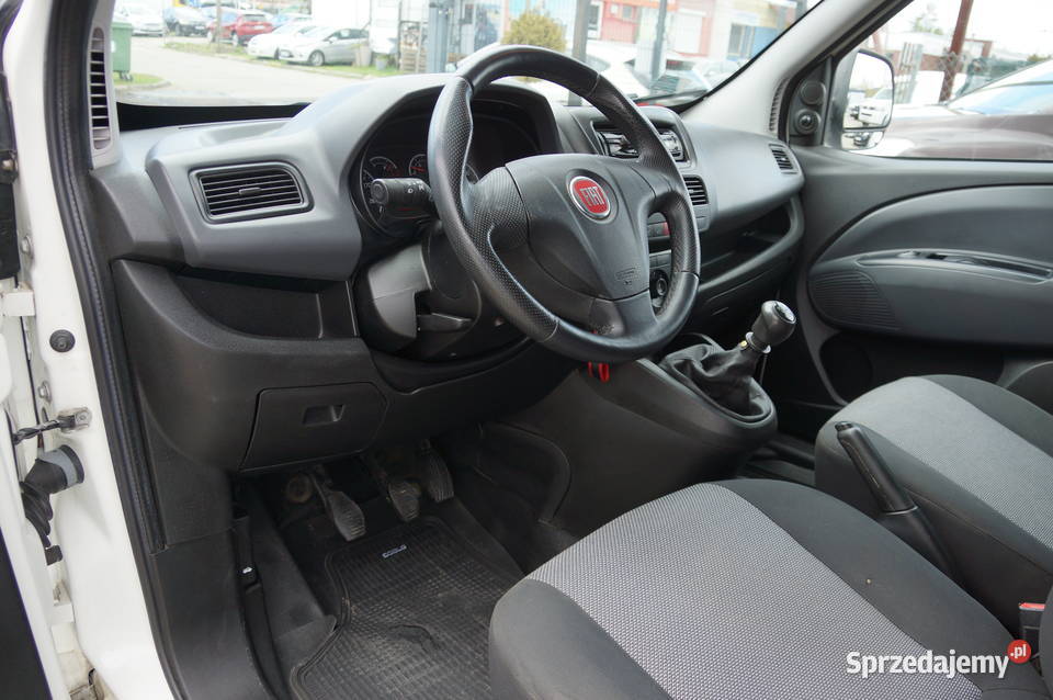 Fiat Doblo 16 Diesel 105 Klimatyzacja Hak Salon elektryczne szyby Nowy Sącz